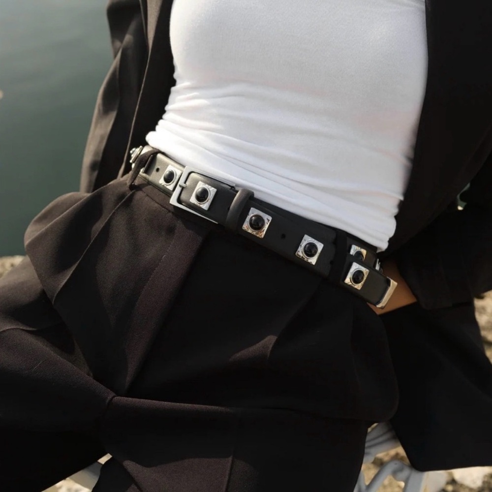 Aureum No. 2 belt black leather silver studded